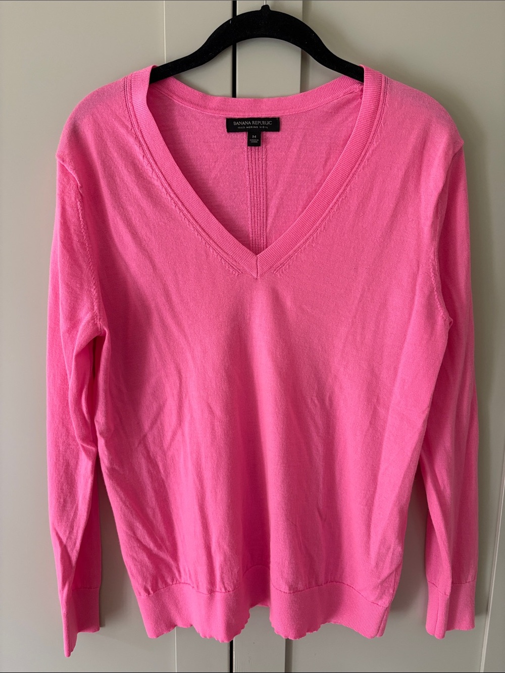 Banana Republic Bright Pink Merino V-Neck Boyfriend Sweater